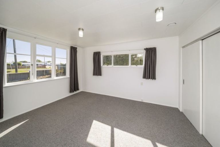 Photo of property in 6 Egmont Street, Normanby, Hawera, 4614