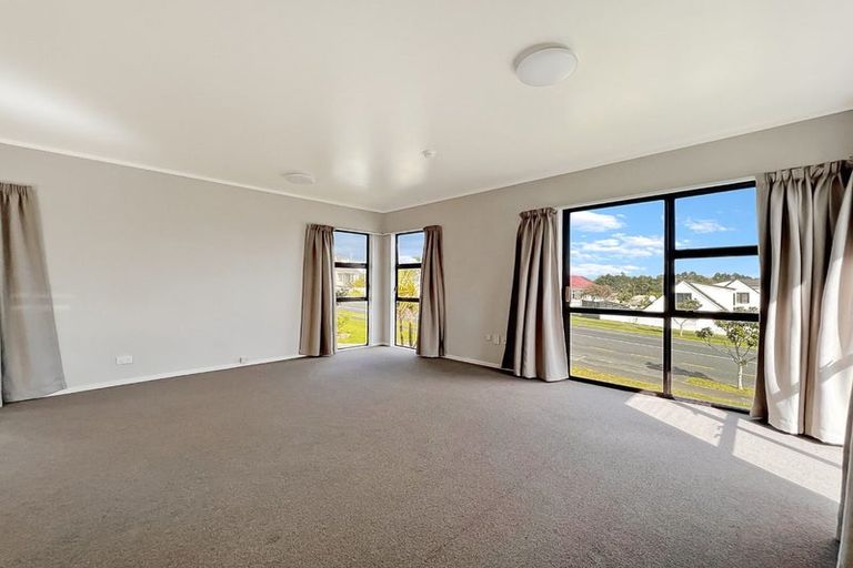 Photo of property in 171 Bradbury Road, Highland Park, Auckland, 2010