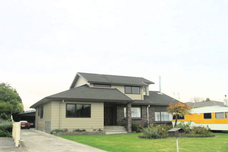 Photo of property in 2a Chester Street, Taradale, Napier, 4112