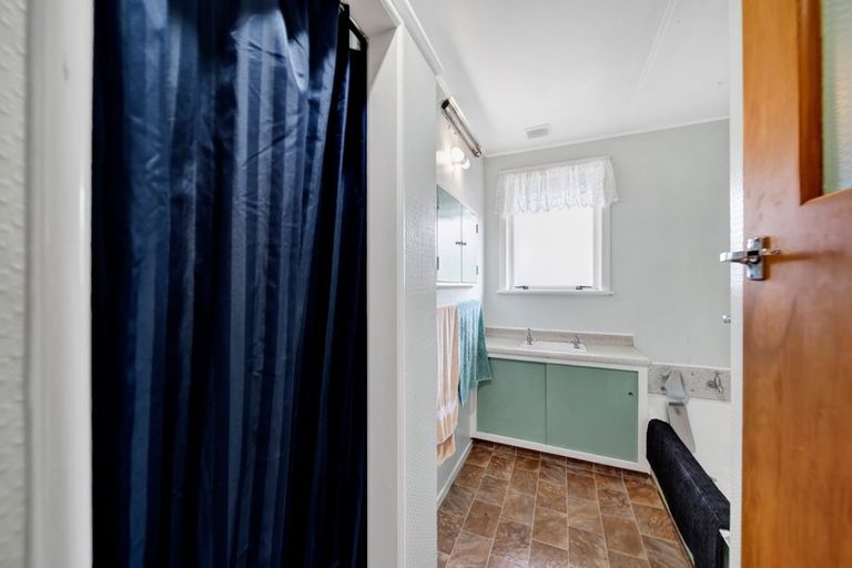 Photo of property in 13 Mccarthy Street, Hawera, 4610