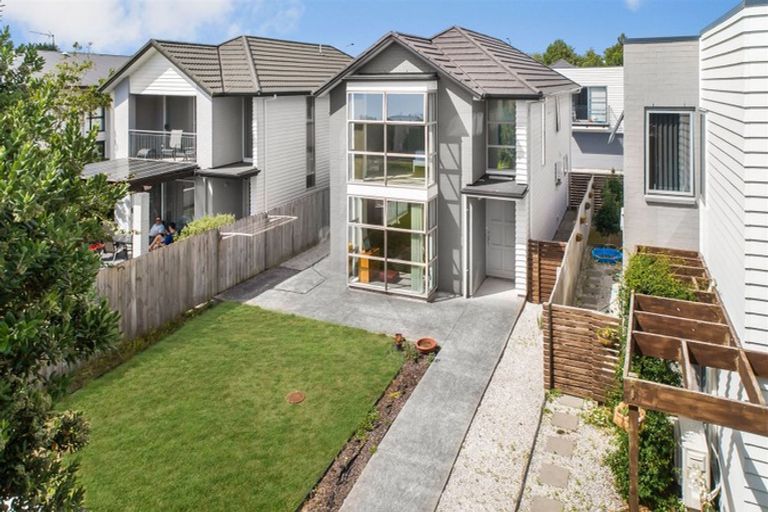 Photo of property in 49 Phar Lap Crescent, Takanini, 2112