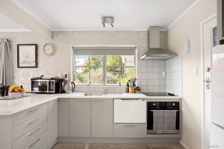 Photo of property in 18a Ridgeway Place, Glenview, Hamilton, 3206