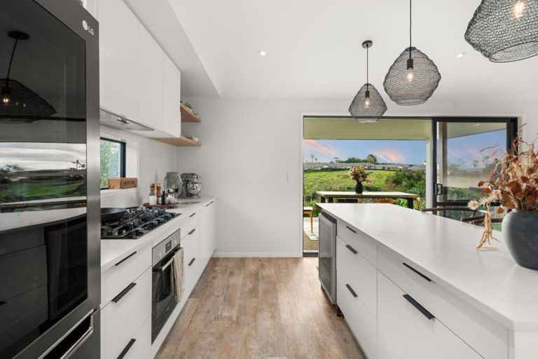 Photo of property in 18 Hass Drive, Ohauiti, Tauranga, 3112