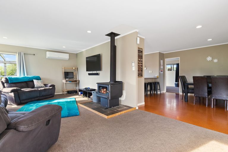 Photo of property in 27 Riverside Way, Ngaruawahia, Huntly, 3771