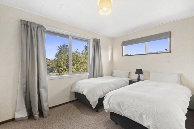 Photo of property in 31 Kowhai Drive, Wanaka, 9305