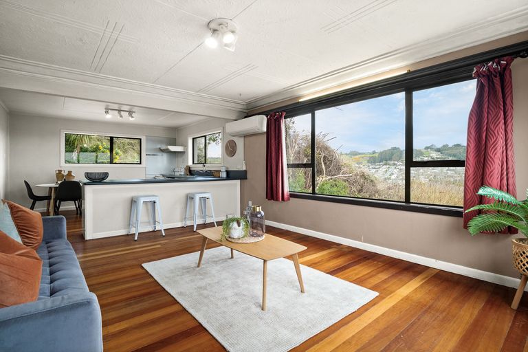 Photo of property in 13 Matthew Street, Abbotsford, Dunedin, 9018