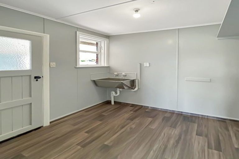 Photo of property in 12 Church Street, East Gore, Gore, 9710