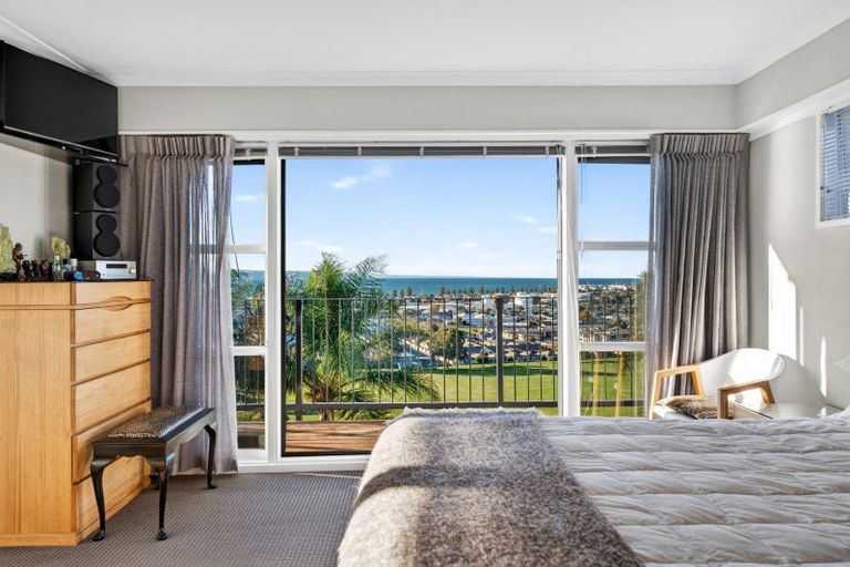 Photo of property in 40 Hospital Terrace, Hospital Hill, Napier, 4110