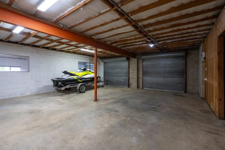 Photo of property in 10 Kilgour Street, Waihola, Milton, 9073