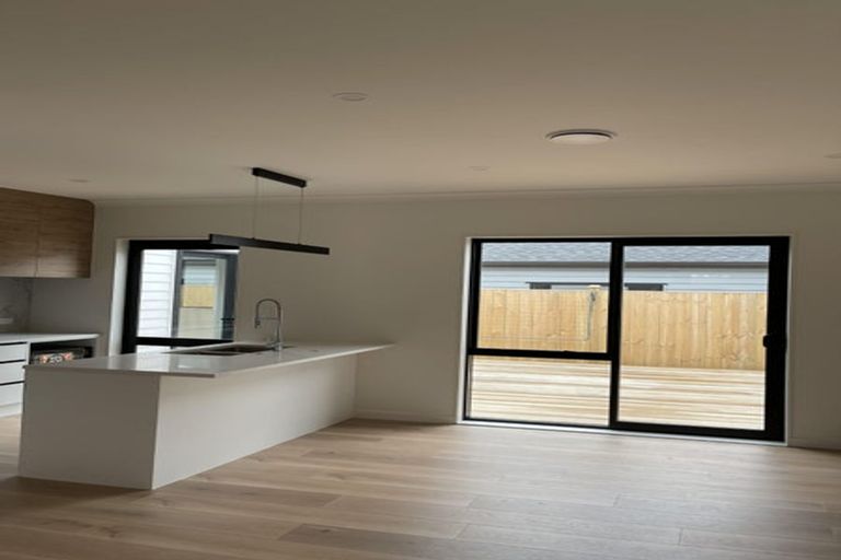 Photo of property in 30 Drumconnell Drive, Flat Bush, Auckland, 2019