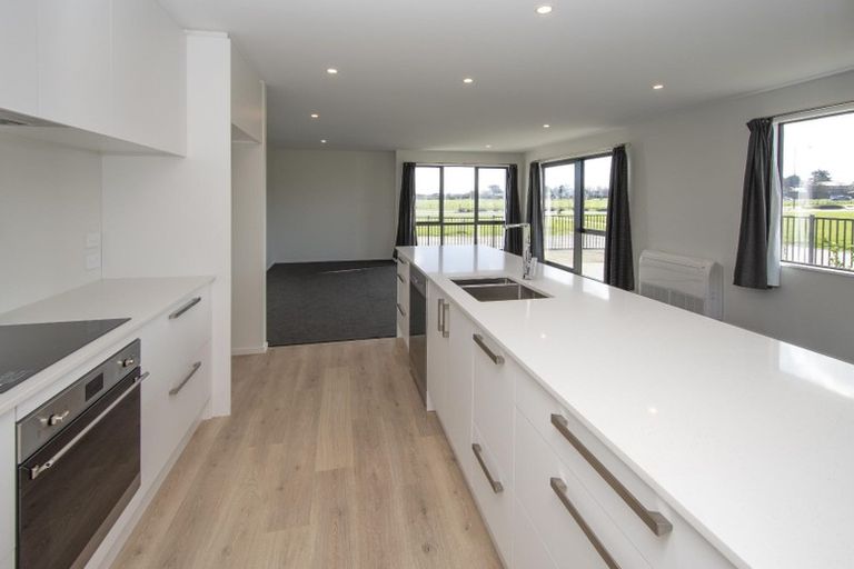 Photo of property in 8 Preferred Lane, Halswell, Christchurch, 8025