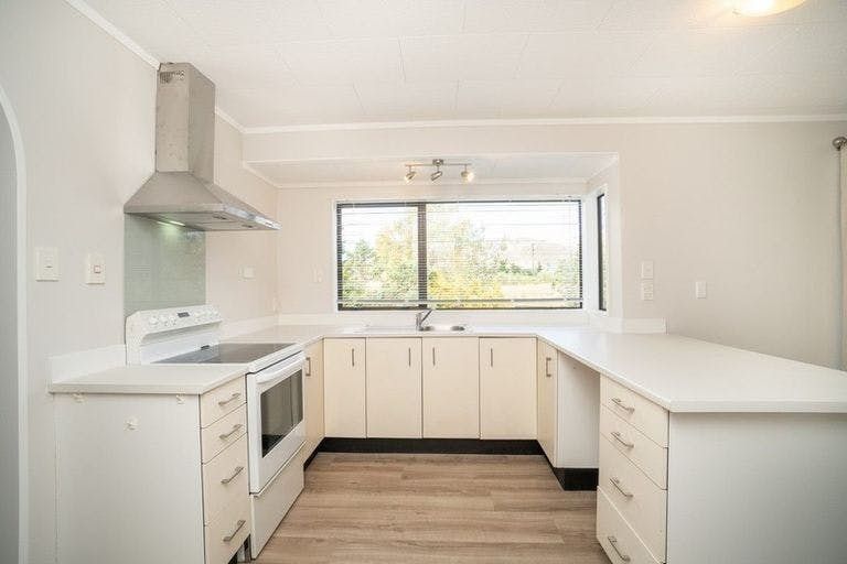 Photo of property in 765 Makerua Road, Tokomaru, Palmerston North, 4474