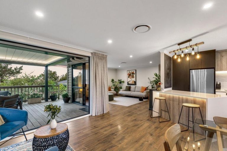 Photo of property in 169k Colwill Road, Massey, Auckland, 0614