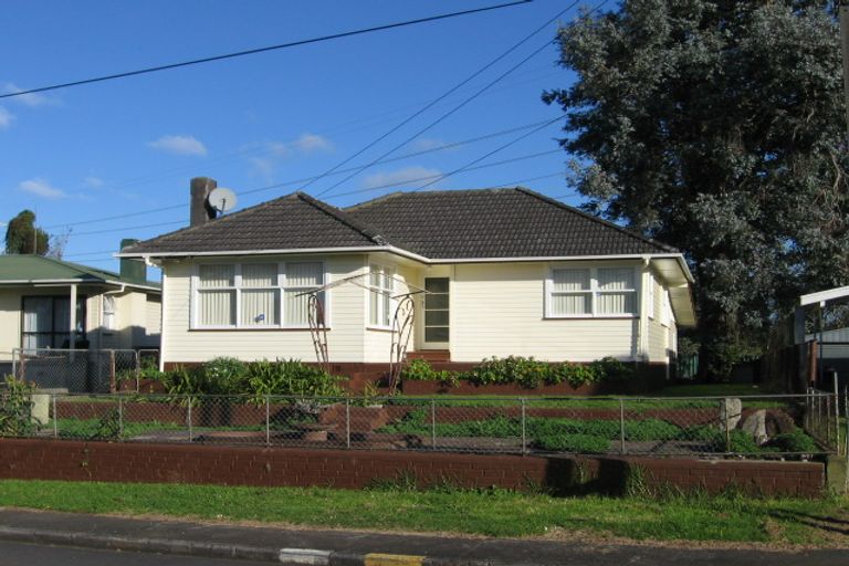 Photo of property in 8 Jukes Place, Otara, Auckland, 2023