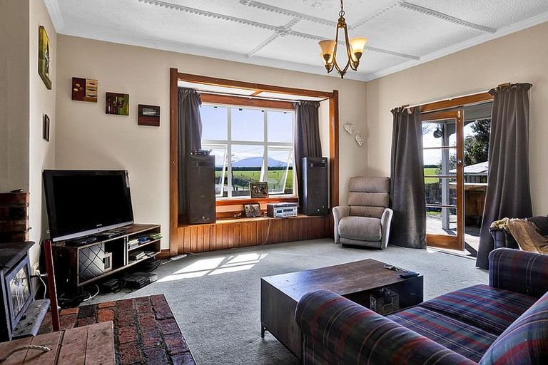 Photo of property in 570 South Road, Hawera, 4672