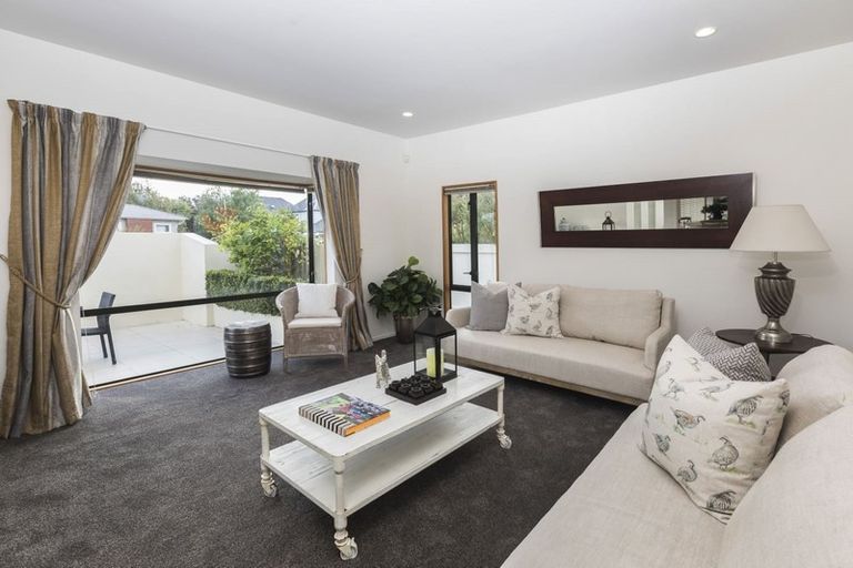 Photo of property in 1/21 Kilmarnock Street, Riccarton, Christchurch, 8011