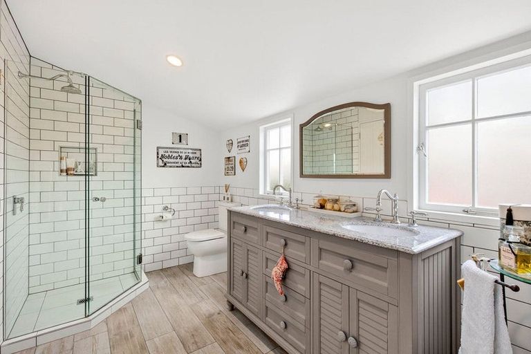 Photo of property in 25 Hall Street, Cambridge, 3434