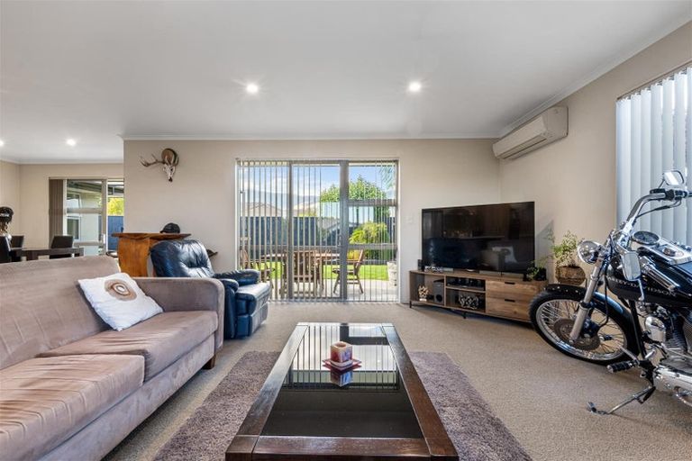 Photo of property in 34 Kendall View, Stoke, Nelson, 7011