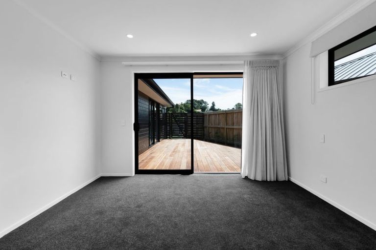 Photo of property in 26 Sycamore Grove, Lower Vogeltown, New Plymouth, 4310