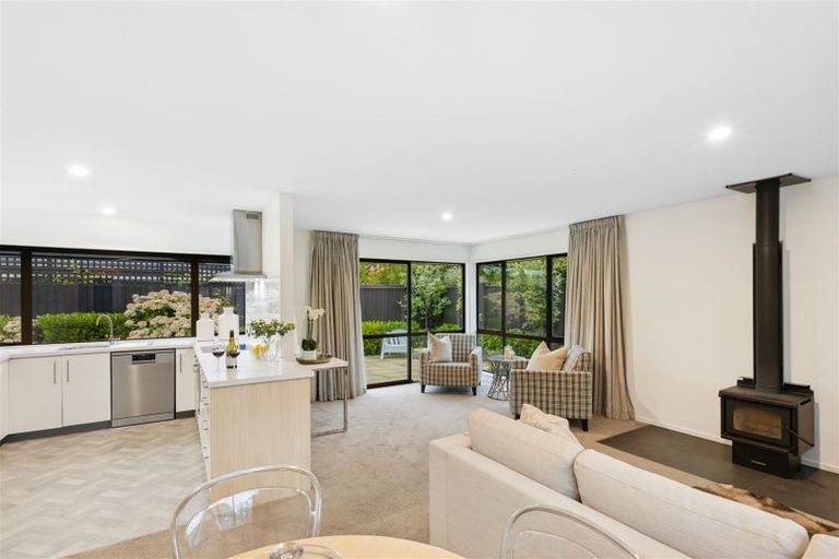 Photo of property in 14 Lascelles Street, Saint Martins, Christchurch, 8022