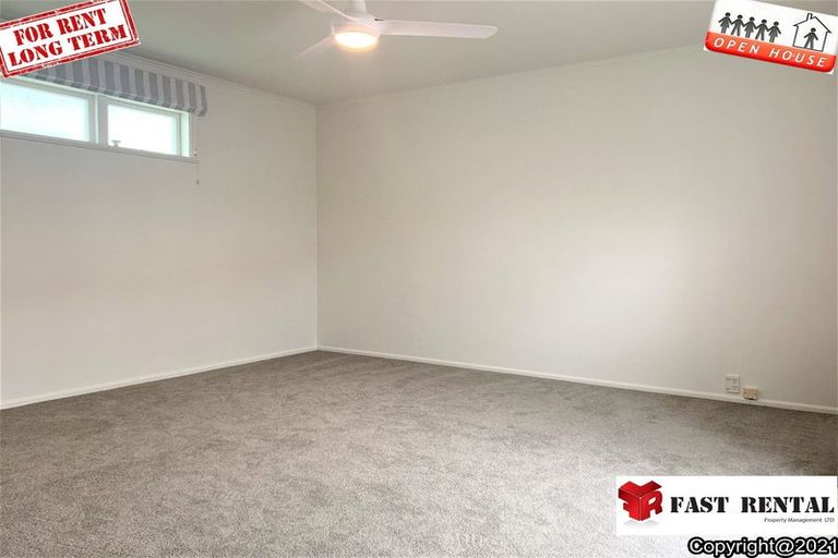 Photo of property in 83 Red Beach Road, Red Beach, 0932
