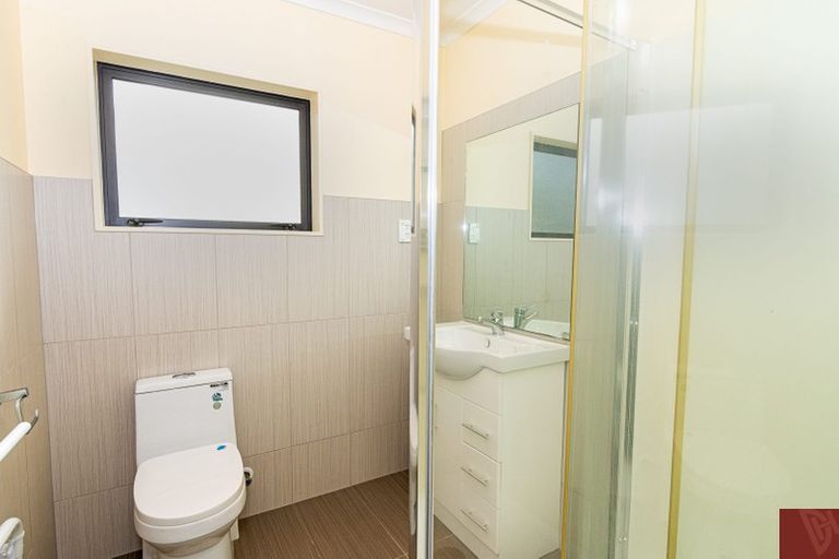 Photo of property in 117 Keri Vista Rise, Papakura, 2110