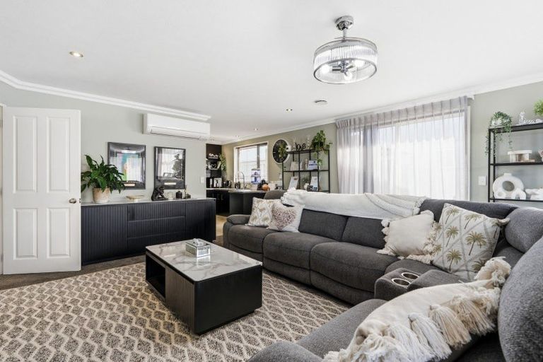 Photo of property in 6b Reid Avenue, Mosgiel, 9024