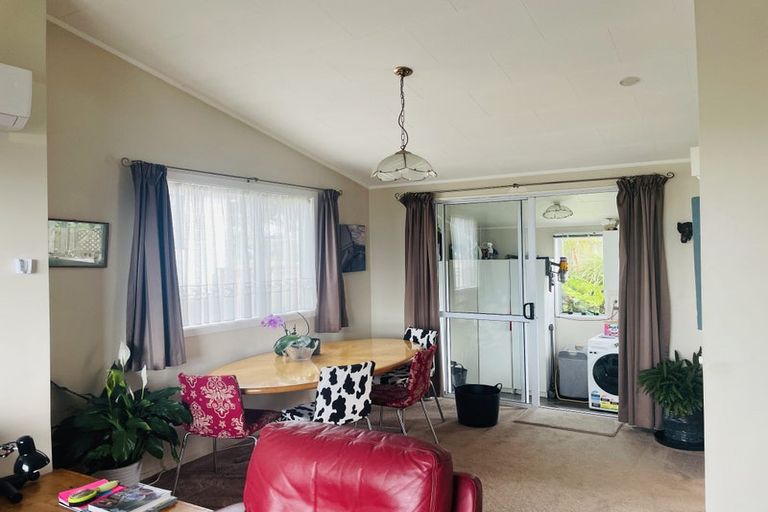 Photo of property in 6 Kekerenga Street, Strathmore Park, Wellington, 6022