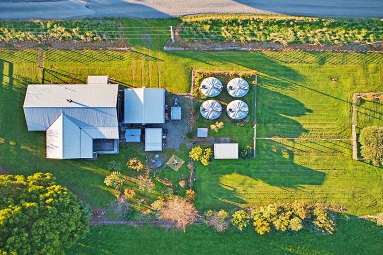 Photo of property in 10 Factory Road, Ballance, Pahiatua, 4983