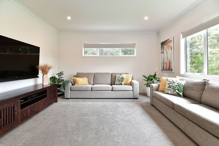 Photo of property in 100 Durey Road, Dairy Flat, Albany, 0792