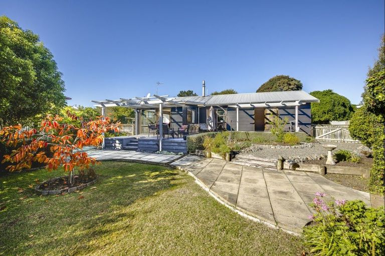 Photo of property in 5 Anthony Place, Bay View, Napier, 4104