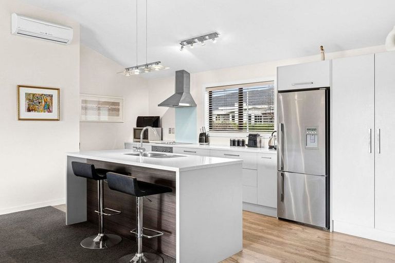 Photo of property in 4 Daniels Terrace, Wanaka, 9305