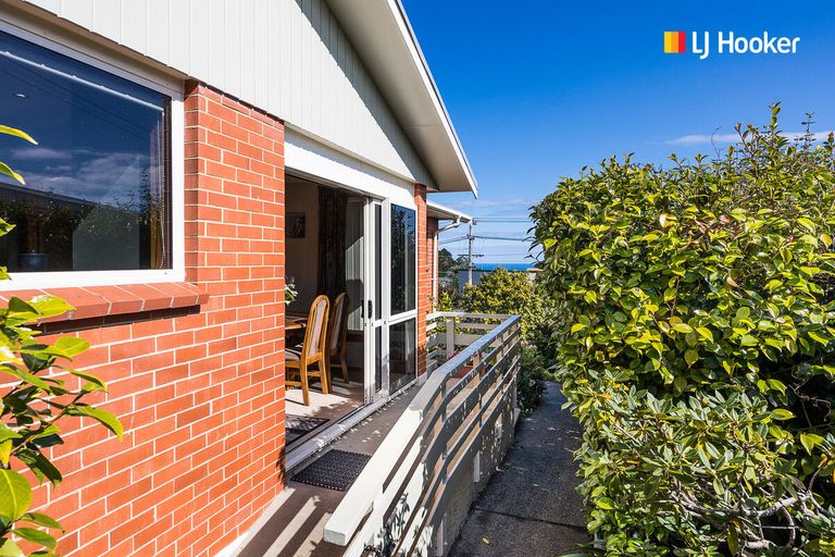 Photo of property in 73 Mckerrow Street, Shiel Hill, Dunedin, 9013