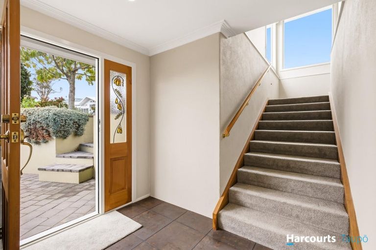 Photo of property in 49 Shepherd Road, Waipahihi, Taupo, 3330