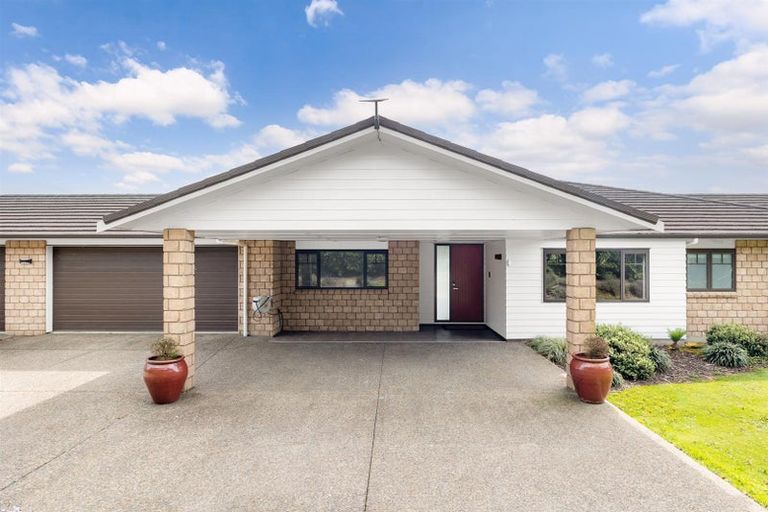 Photo of property in 135b Hutchinson Road, Helensville, 0875