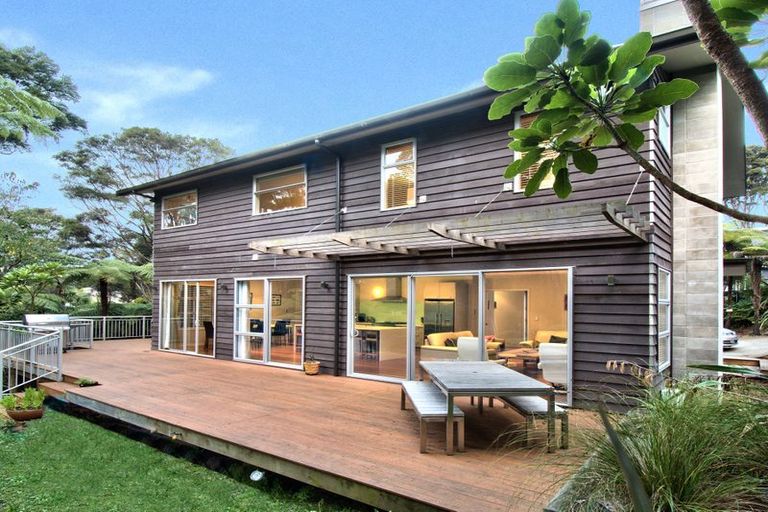 Photo of property in 20b Konini Road, Titirangi, Auckland, 0604