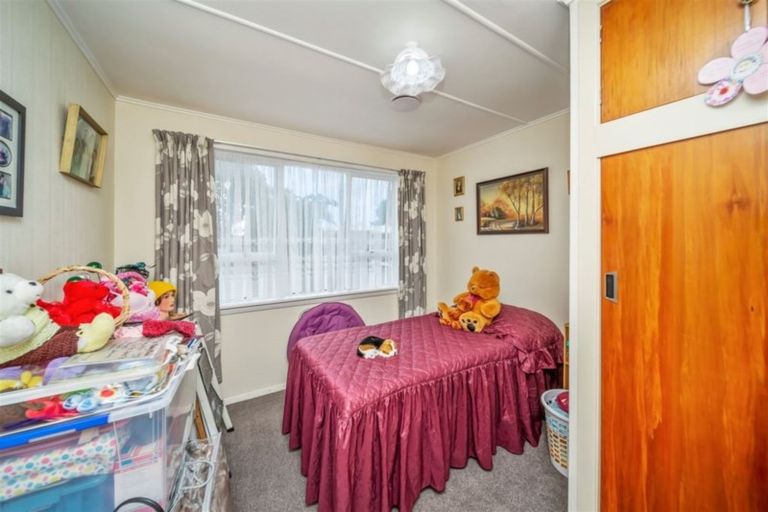 Photo of property in 22 Mcguire Street, Hawera, 4610