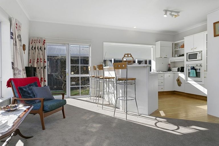 Photo of property in 72 King Street, Cambridge, 3434