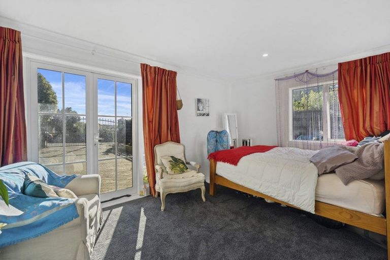 Photo of property in 78 Grays Road, Camborne, Porirua, 5026