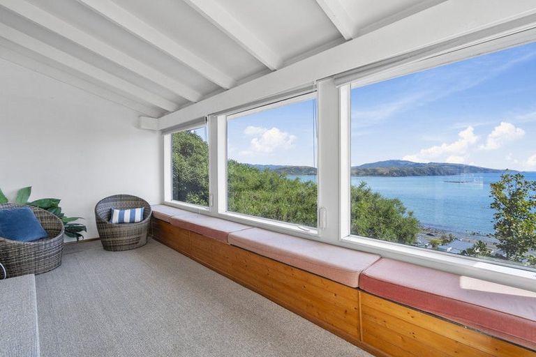 Photo of property in 36 Roys Road, Plimmerton, Porirua, 5026