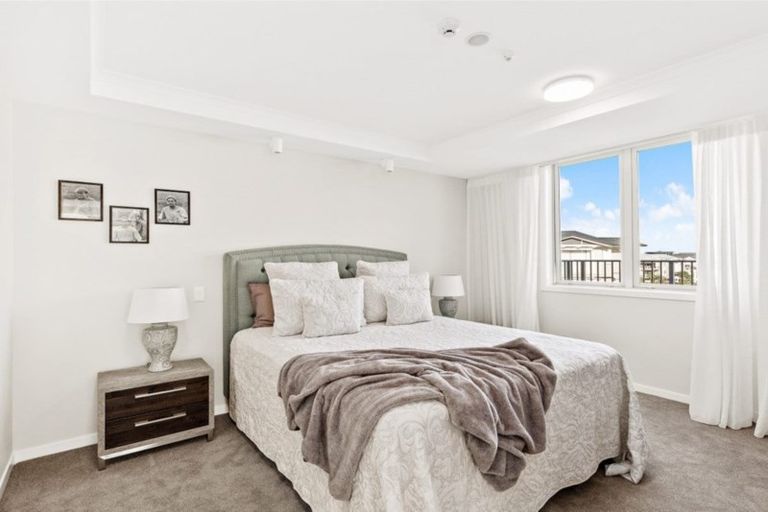 Photo of property in 164 Landmark Terrace, Orewa, 0931