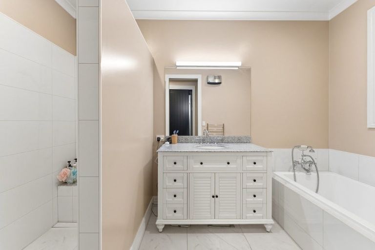 Photo of property in 60 Tirohanga Road, North Taieri, Mosgiel, 9092