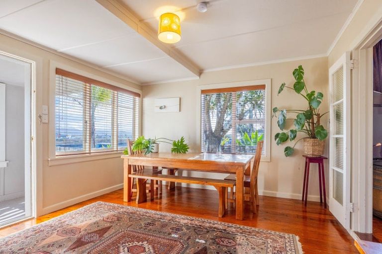 Photo of property in 9 Pukeko Place, Westshore, Napier, 4110