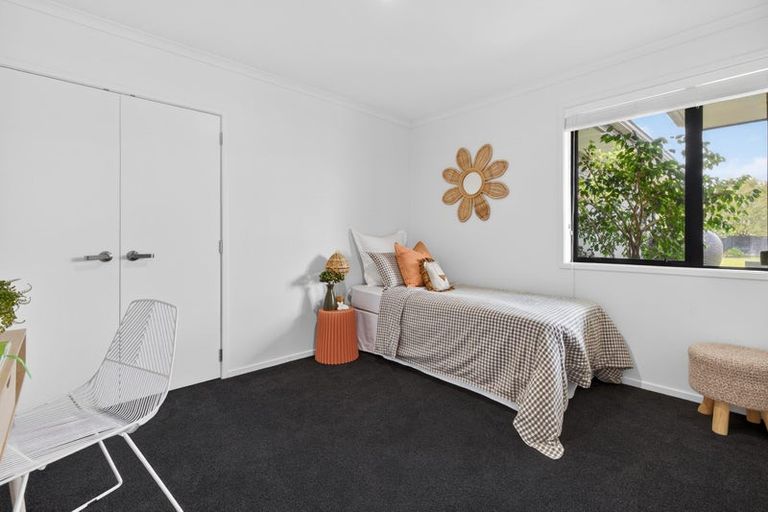 Photo of property in 52 Carrington Drive, Papamoa Beach, Papamoa, 3118