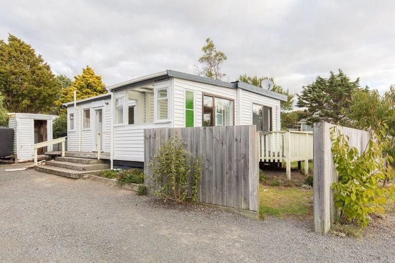 Photo of property in 856 Hokio Beach Road, Hokio Beach, Levin, 5571