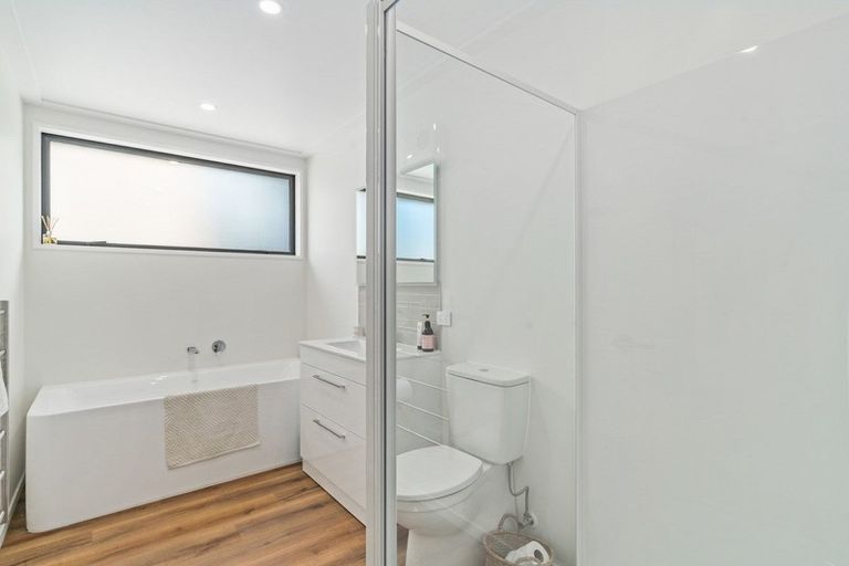 Photo of property in 64 Kirimoko Crescent, Wanaka, 9305