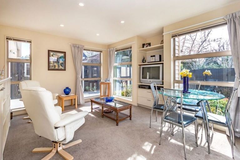 Photo of property in 1/120b Saint Martins Road, Saint Martins, Christchurch, 8022