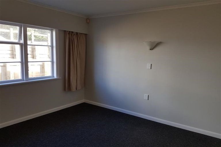 Photo of property in 163 Broderick Road, Johnsonville, Wellington, 6037