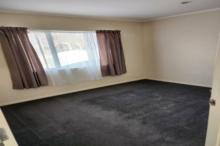 Photo of property in 38 Matipo Road, Te Atatu Peninsula, Auckland, 0610