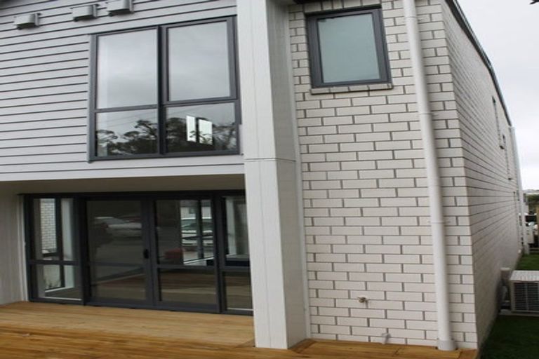 Photo of property in 2/59 Glenview Road, Glen Eden, Auckland, 0602